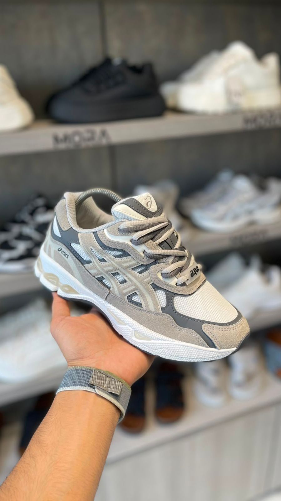 كوتشي Asics (gray/white)