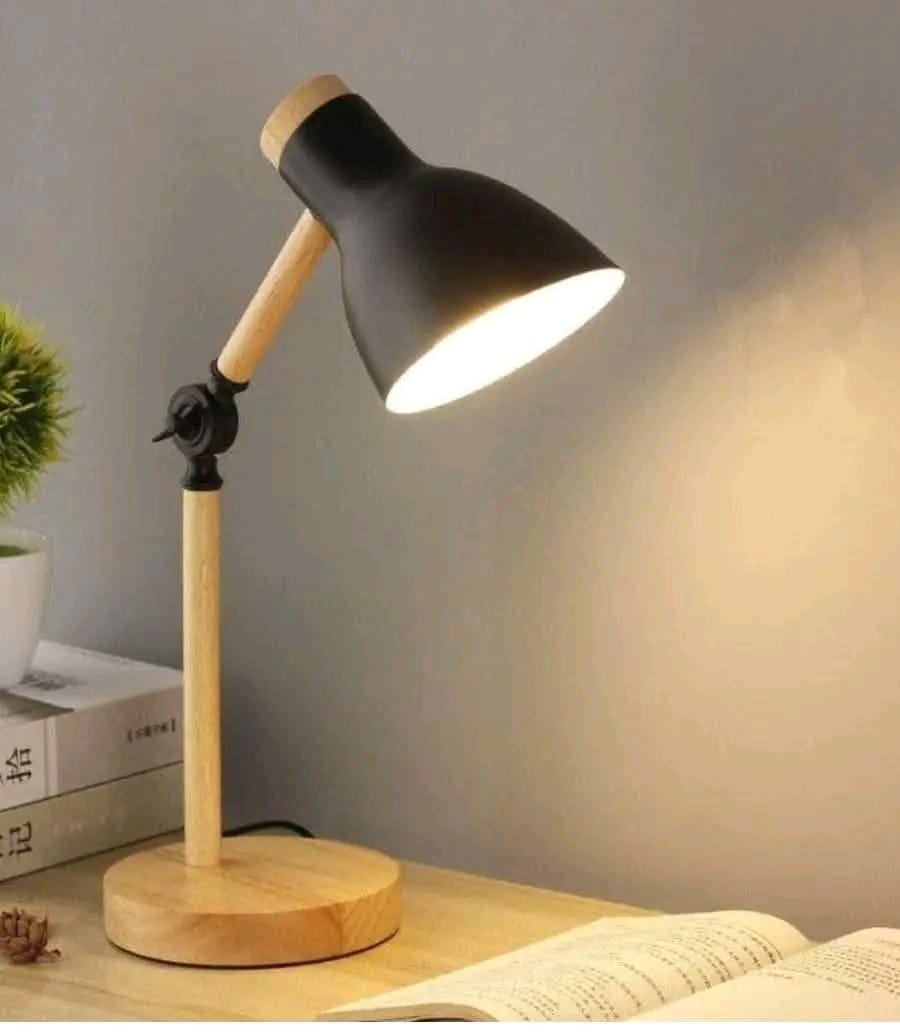 مصباح مكتب خشبي كلاسيكي بتصميم اسكندنافي مفصلي
