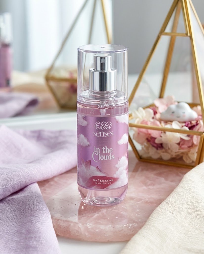 معطر الجسم "إن ذا كلاودز" – Eva Senses In the Clouds Fine Fragrance Mist (سعة 85 مل)